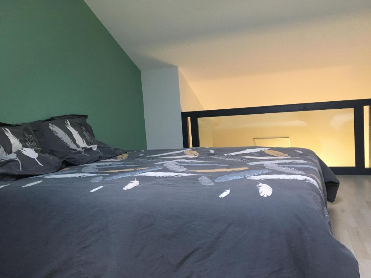La Chambre Des Carrelets Montigny-sur-l'Ain Esterno foto