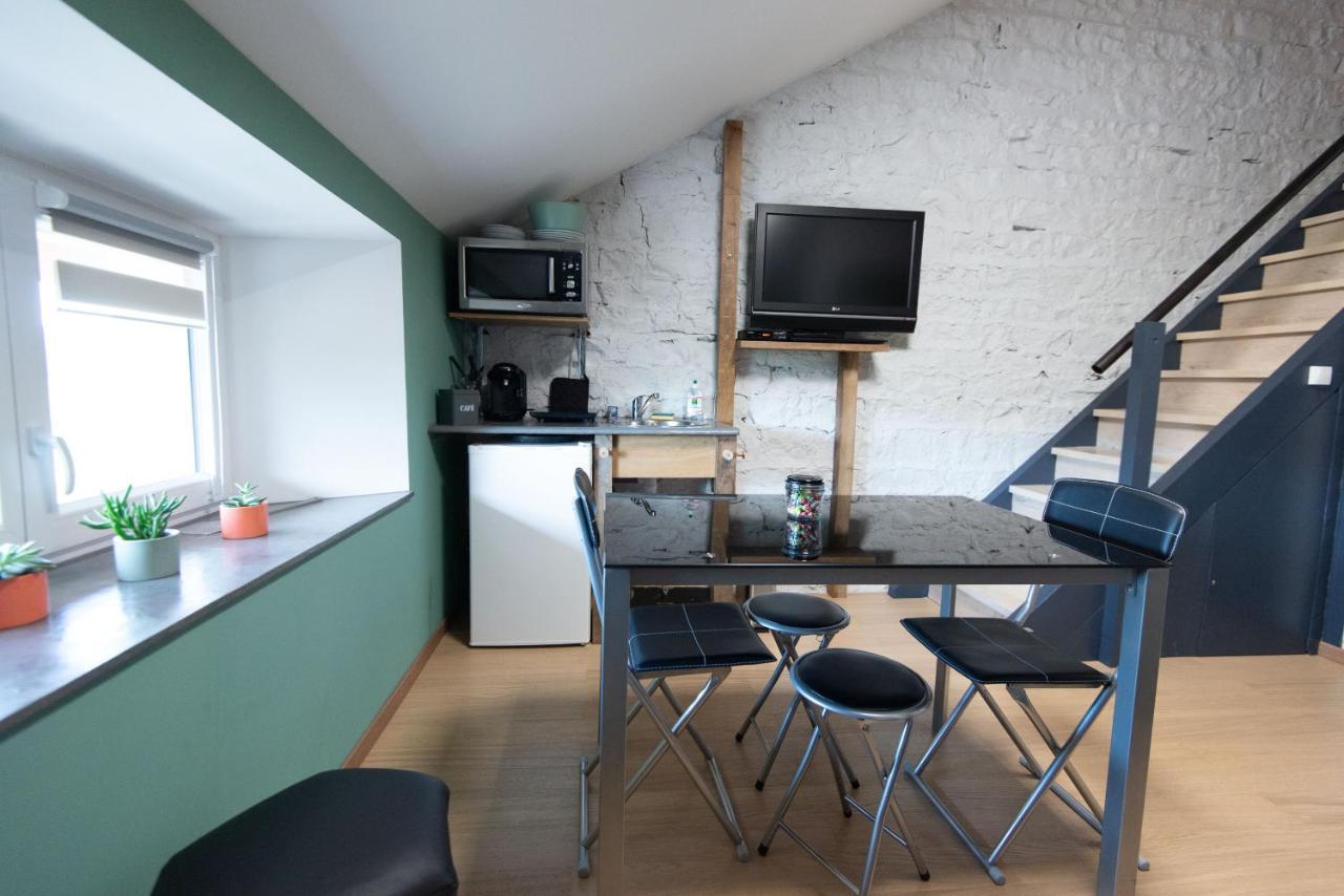 La Chambre Des Carrelets Montigny-sur-l'Ain Esterno foto